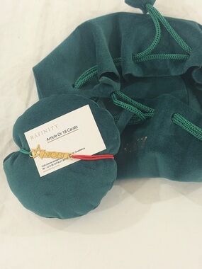 Finity Teal Velvet Jewelry Pouches with Green Drawstrings